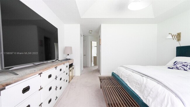 Building Photo - 5449 Grande Palm Cir