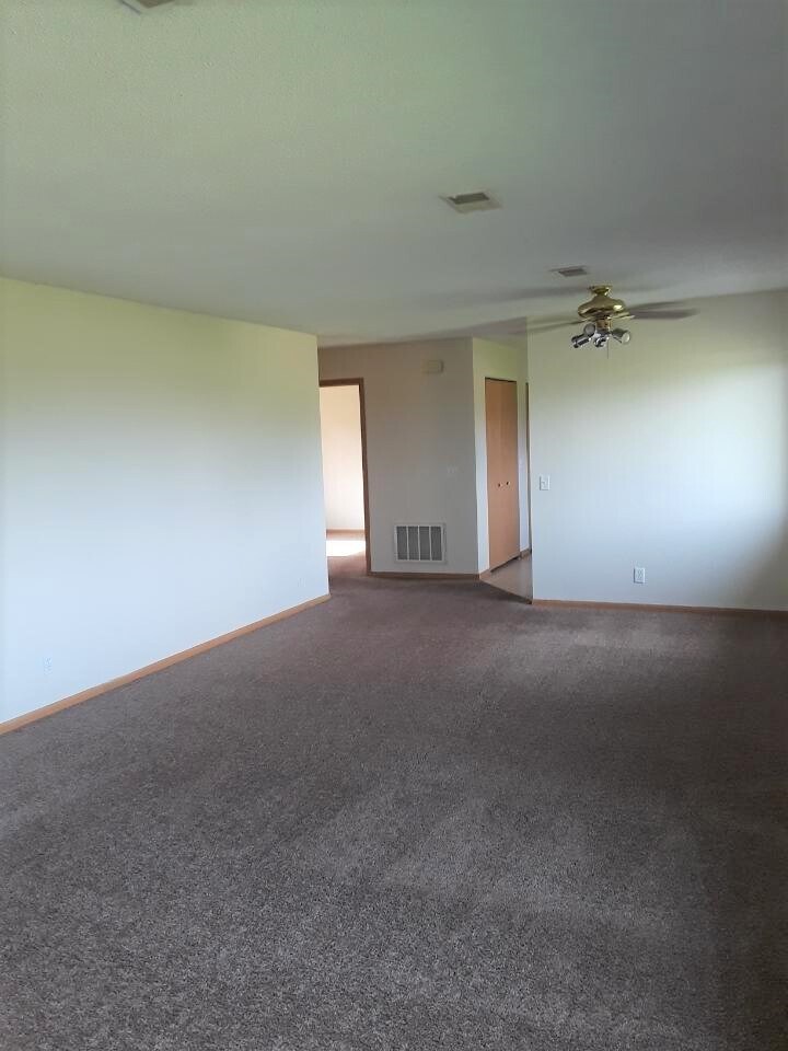 Building Photo - 2102 135th St