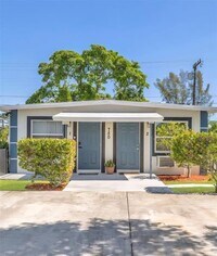 Building Photo - 750 NW 17th Terrace