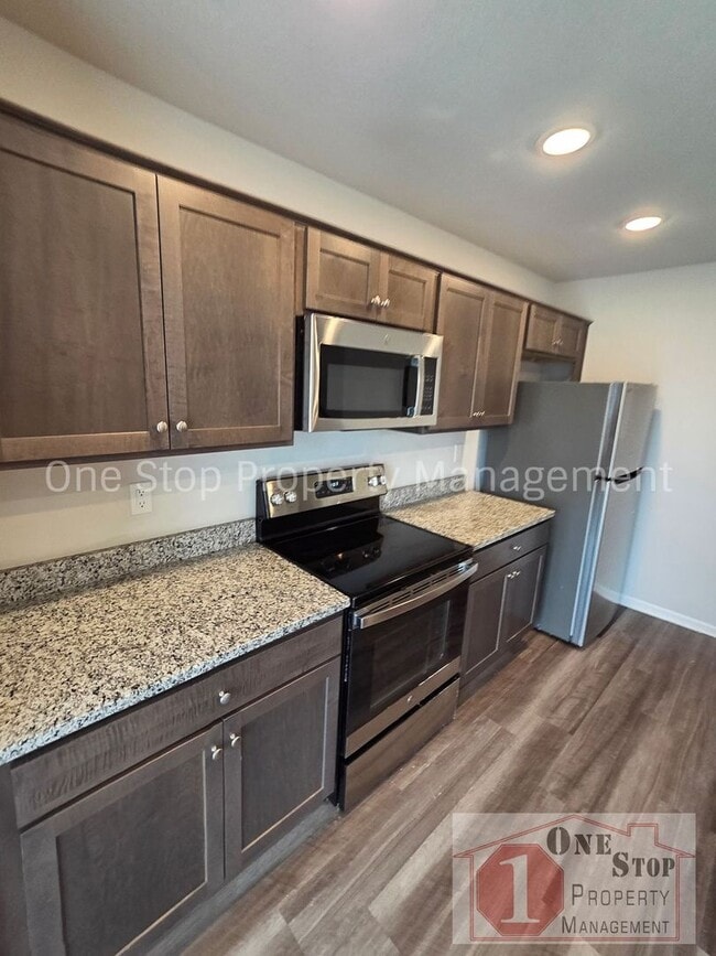 Building Photo - Beautiful 4 Bedroom 4 Bathroom in Belton!