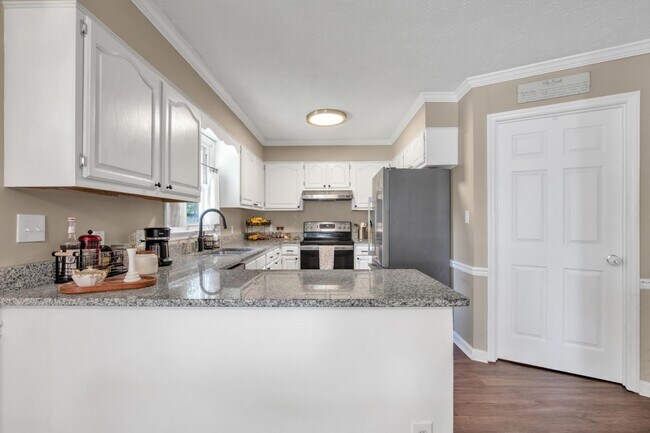 Building Photo - 608 Georgetown Cir