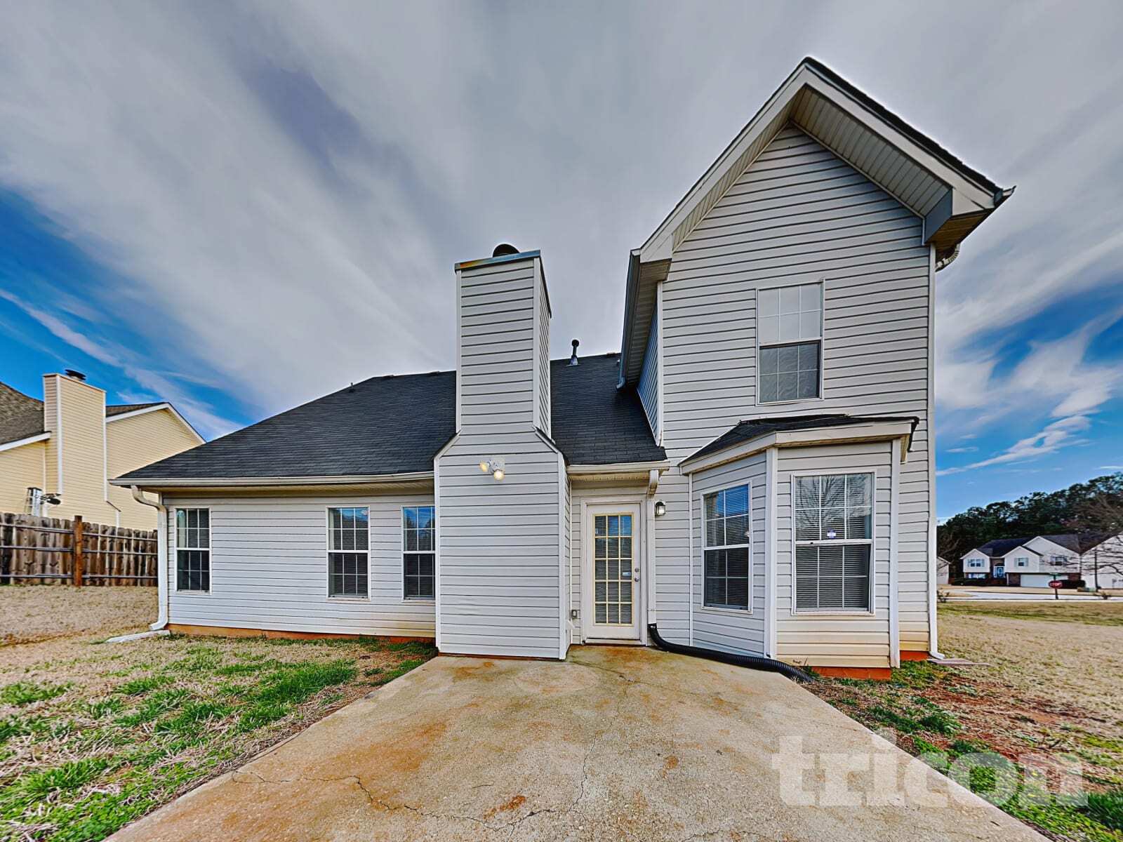 Building Photo - 25 Bermuda Cir