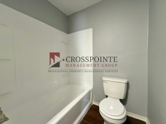 Building Photo - Now Available: 2 Bedroom, 1 Bath Home in Tyler, TX!