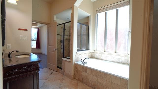 Building Photo - 588 Deverson Dr