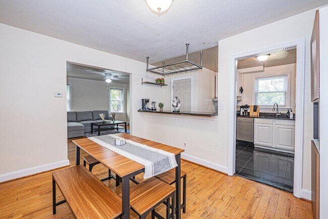 Building Photo - 8411 Potomac Ave