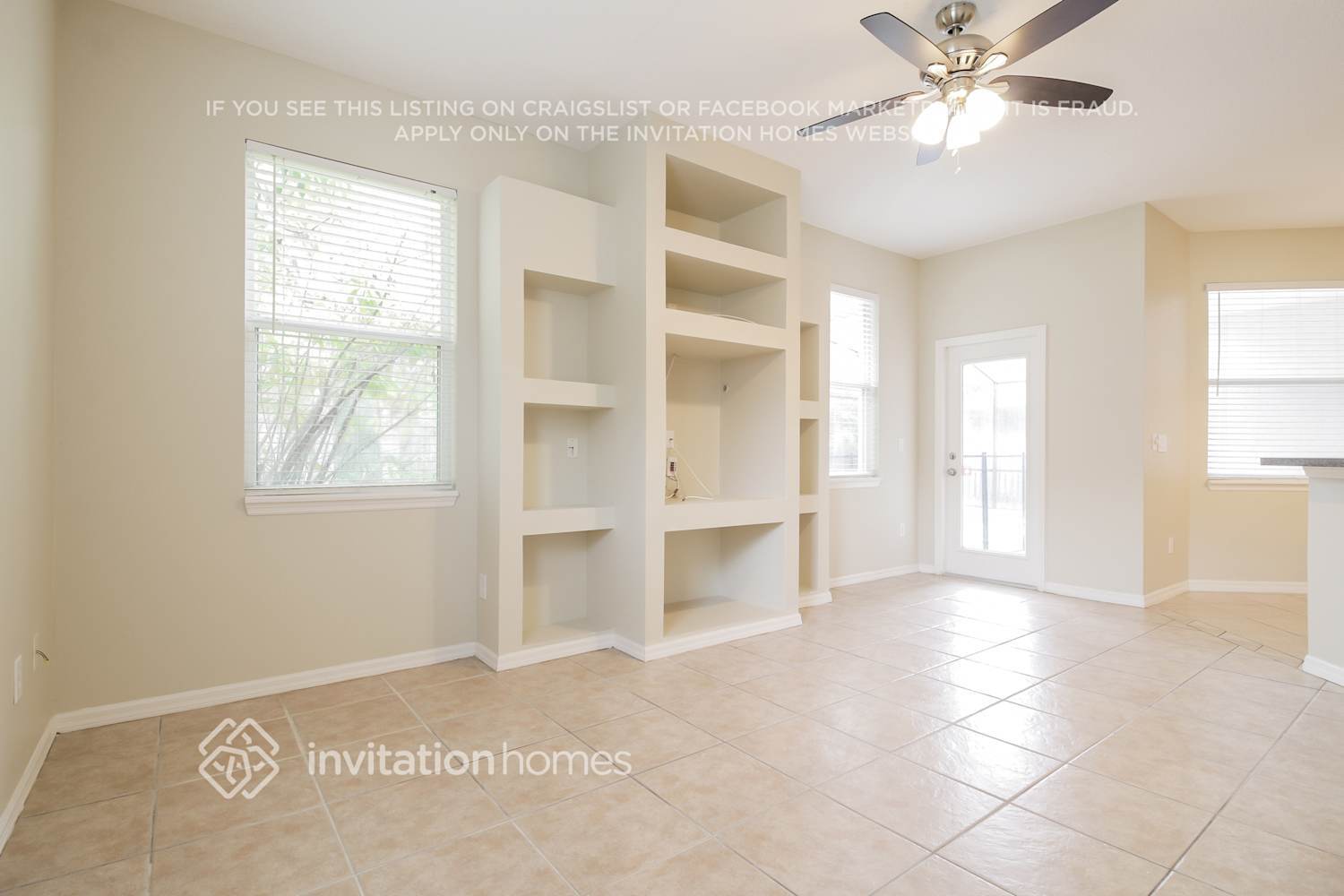 Building Photo - 5390 Red Leaf Ct