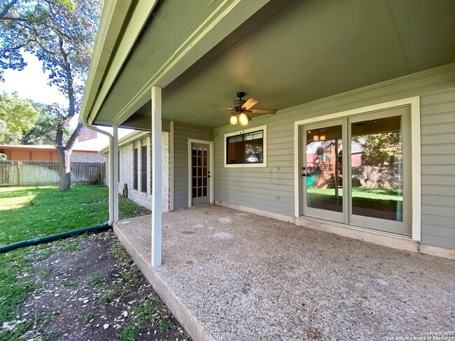 Building Photo - 8911 Shady Leaf