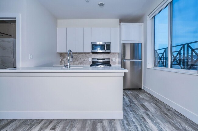 Building Photo - 140 Avenue B