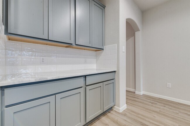 Building Photo - 27079 Badger Way