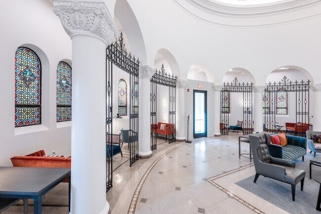 Building Photo - 191 Washington St