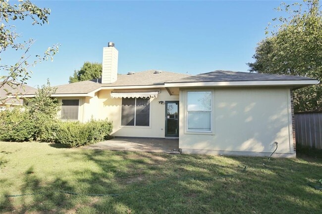 Building Photo - 625 Columbine Ave