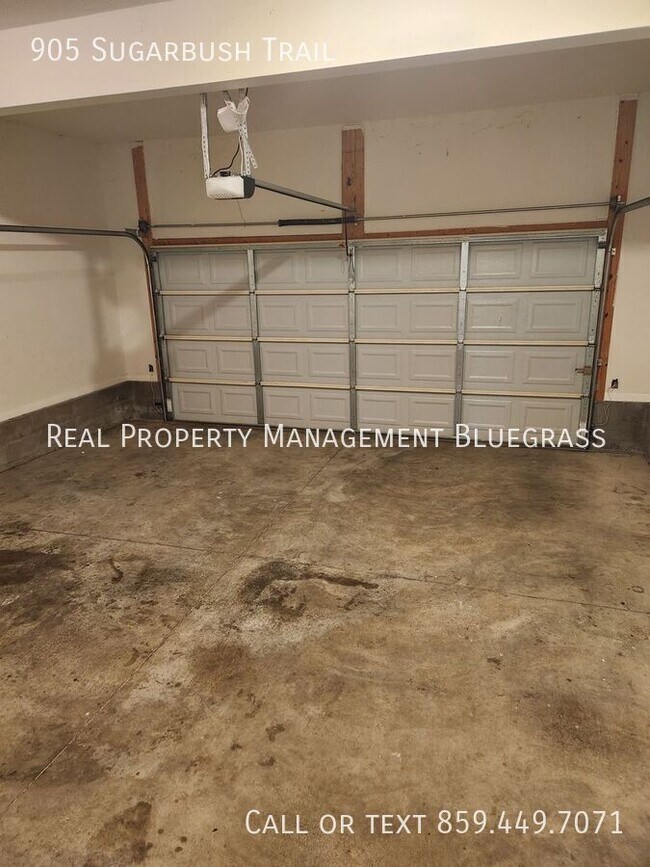 Building Photo - 905 Sugarbush Trail