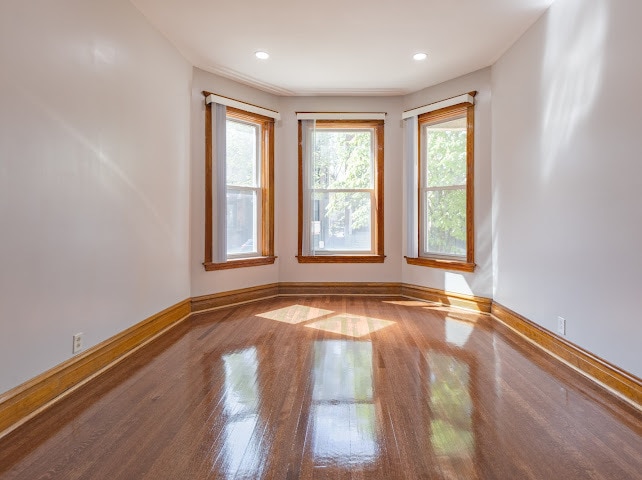 Building Photo - 2624 W Walton St