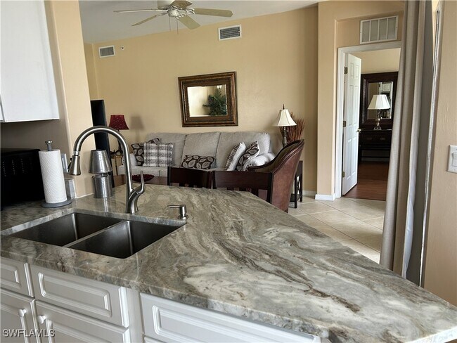 Building Photo - 1390 Tiffany Ln