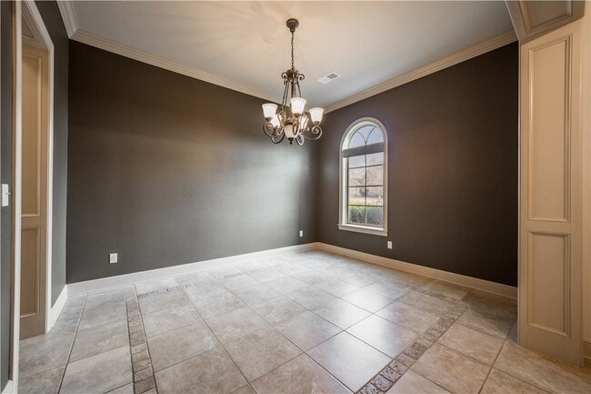 Building Photo - 3778 Prince Philipe St