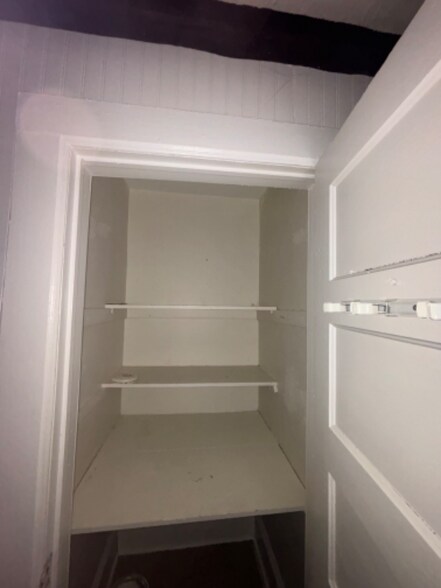 Building Photo - 219 Green St