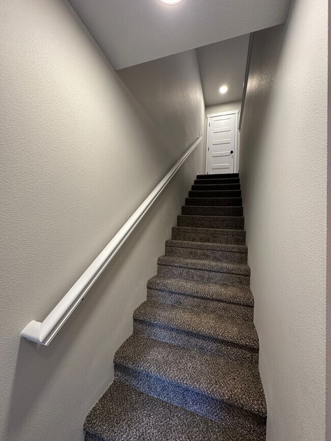 Building Photo - 1816 chipman St SE