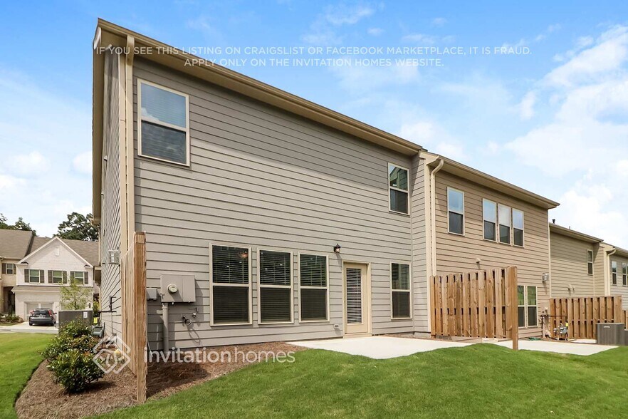 Building Photo - 1350 Elderwood Way