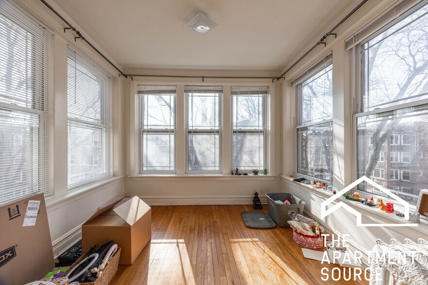 Building Photo - 1432 W Jonquil Ter