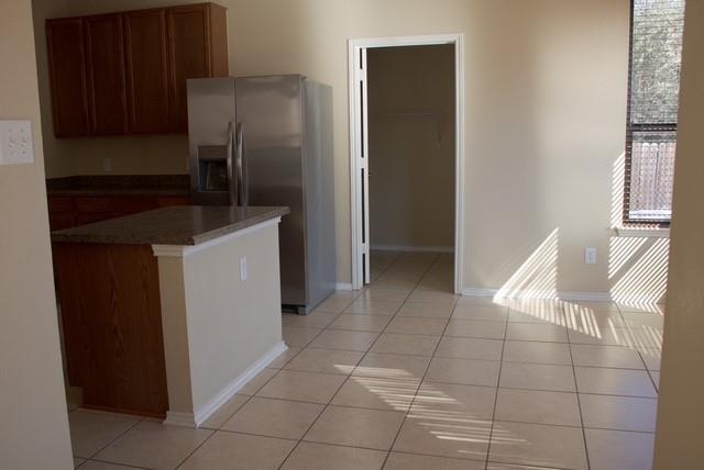 Building Photo - 604 Trail Dust Dr