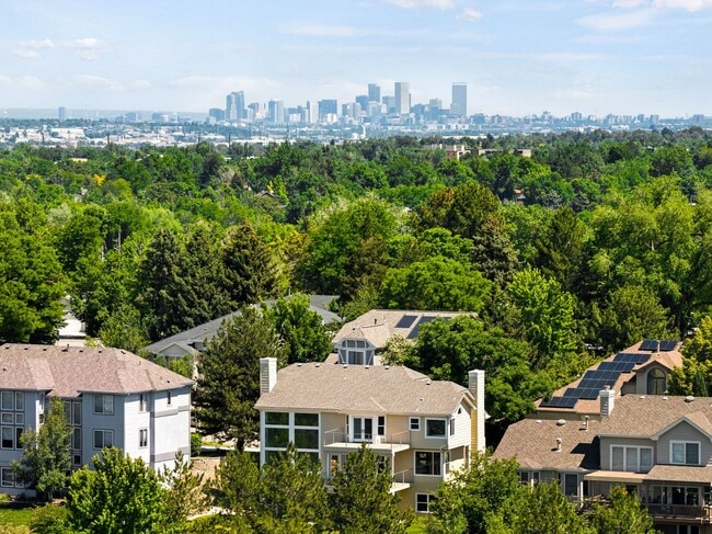 Building Photo - Luxury 6BD, 5BA Recently Remodeled Littlet...