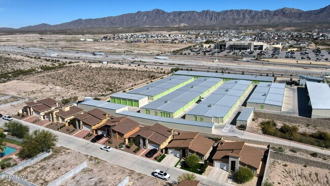 Building Photo - 1031 Vinton Ave