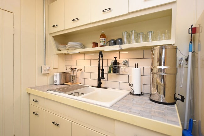 Building Photo - 759 MT-2