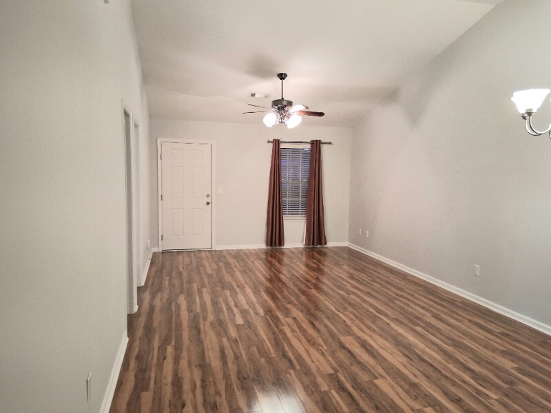 Building Photo - 1731 Elizabeth St