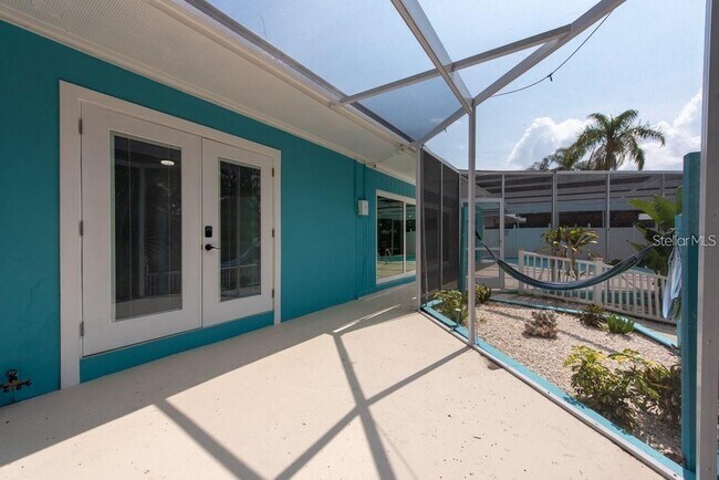 Building Photo - 4643 Bay Crest Dr