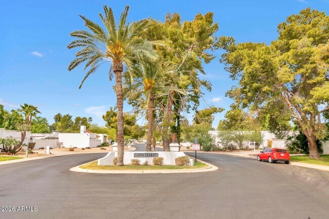 Building Photo - 509 E Boca Raton Rd