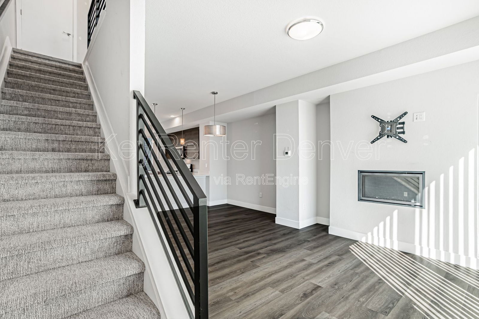 Building Photo - 5535 W 10th Ave