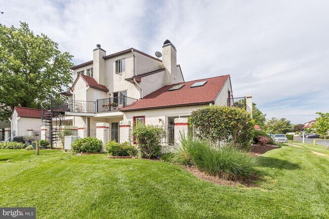 Building Photo - 2A Queen Victoria Ct