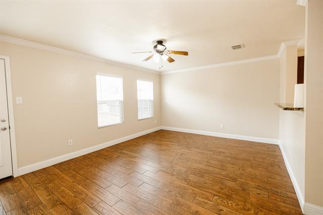 Building Photo - 1857 Shasta View Dr