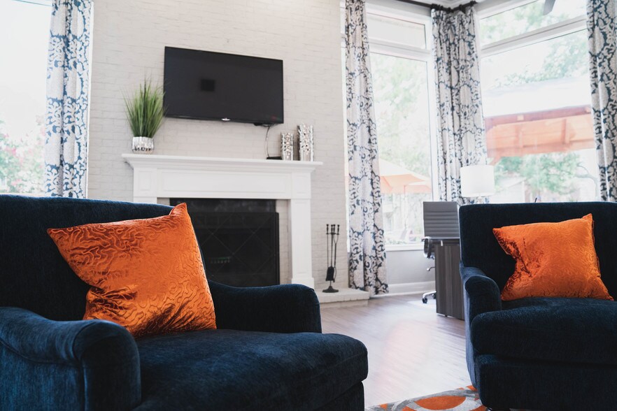 Building Photo - Westchase Creek Apartment Homes