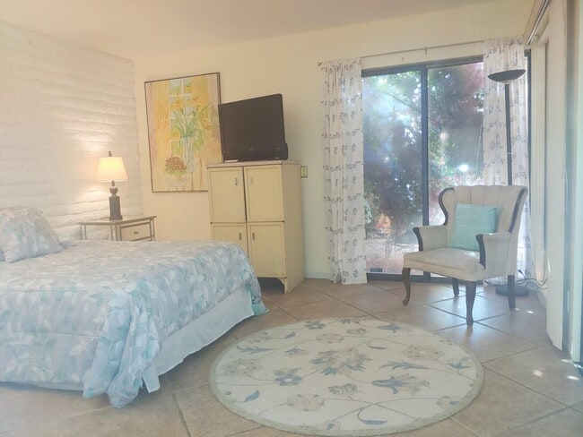 Building Photo - 69940 Los Cocos Ct