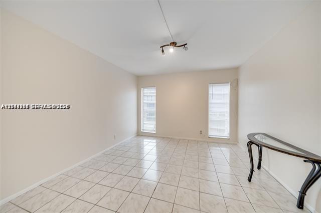 Building Photo - 4848 NW 24th Ct