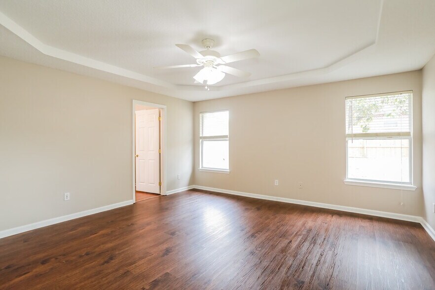 Building Photo - 609 Kilwinning Ln