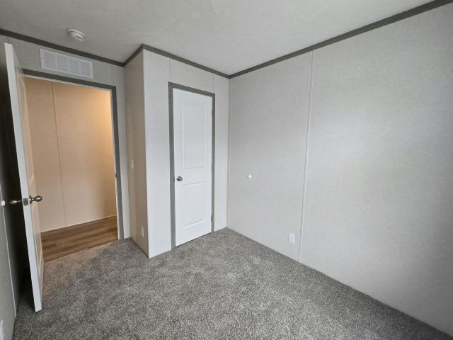 Building Photo - 114 112th Square NE