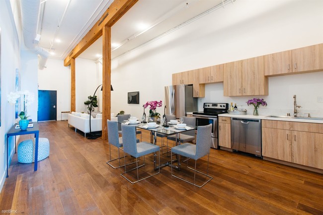 Building Photo - 1 br, 1 bath Apartment - Arthouse Lofts 339