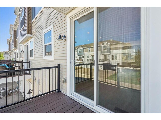 Building Photo - 6993 Huckleberry Dr