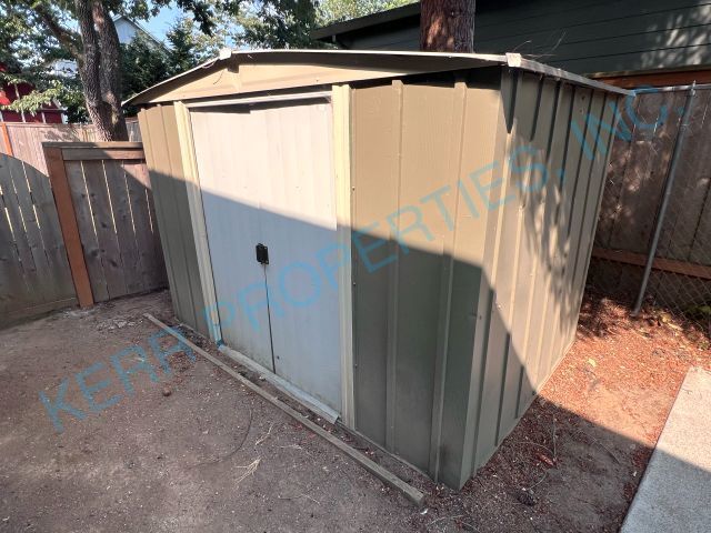 Building Photo - 5025 SE Knapp St