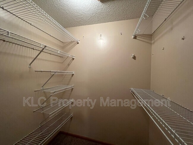 Building Photo - 6855 Woodland Ave