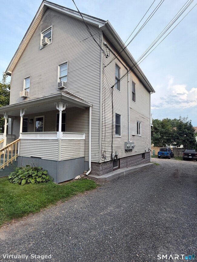 Building Photo - 13 Ingraham Pl