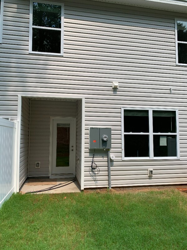 Building Photo - 409 Sea Grit Ct