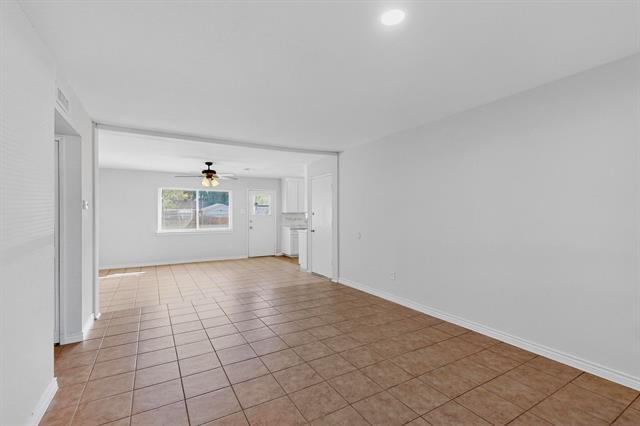 Building Photo - 4009 Providence Dr