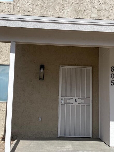 Front Porch - 805 Mormon Pl