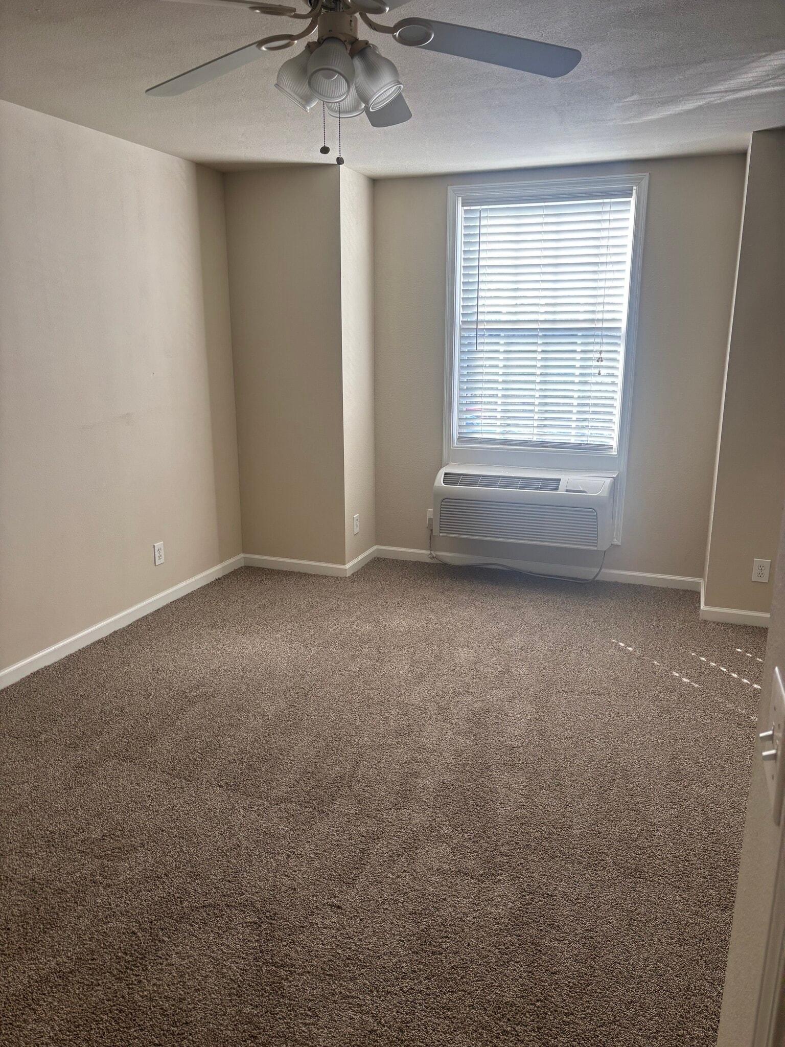 Upstairs Bedroom - 72 Center Town Dr