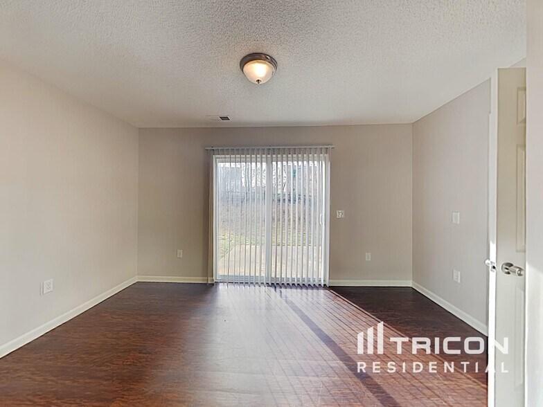 Building Photo - 979 Stinson Glen Ln