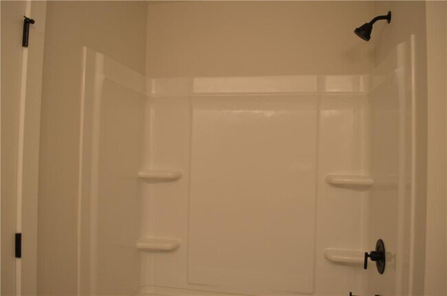 Building Photo - 28 Trace Blf