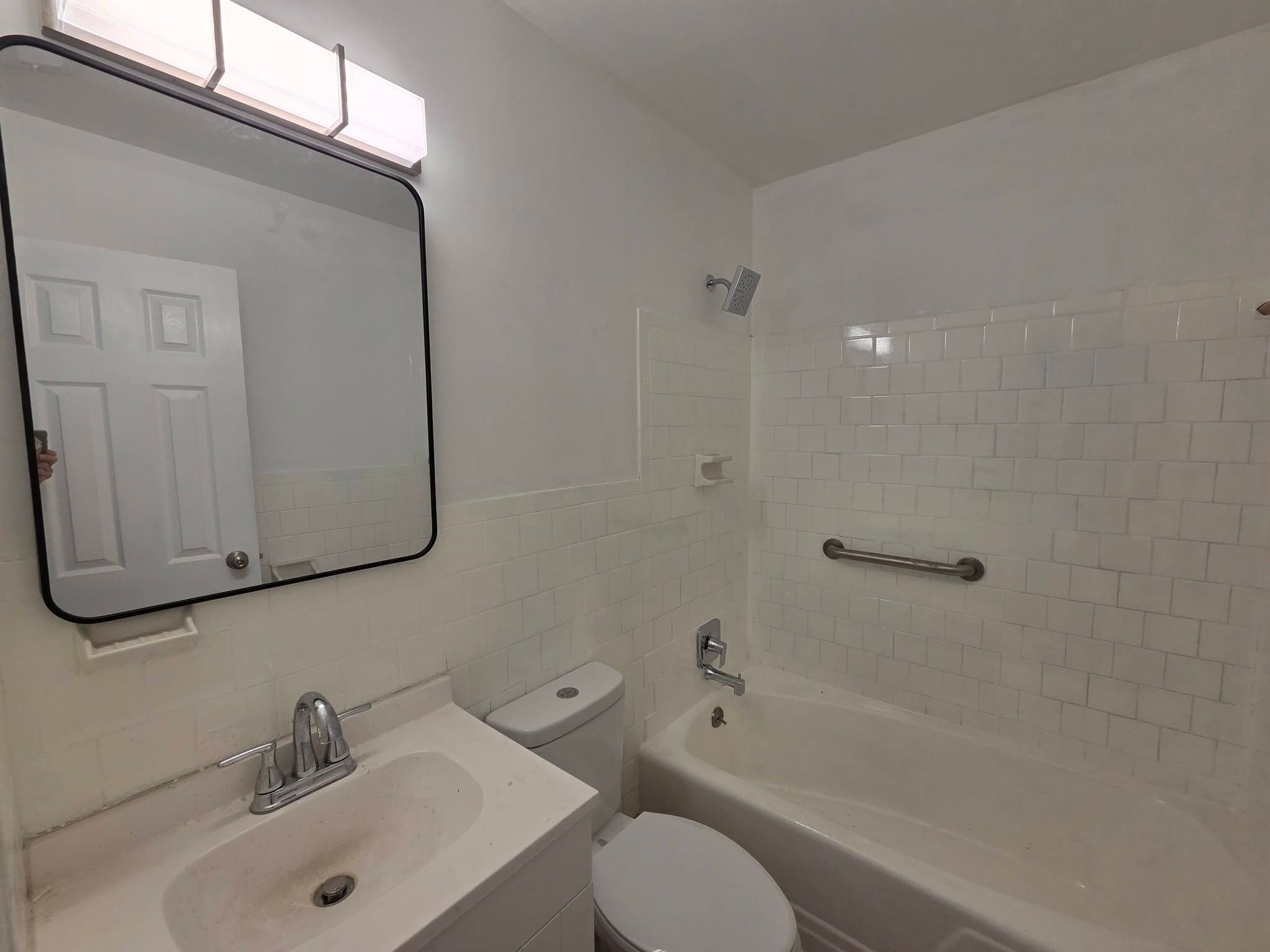 Building Photo - 5506 Campbell Ave